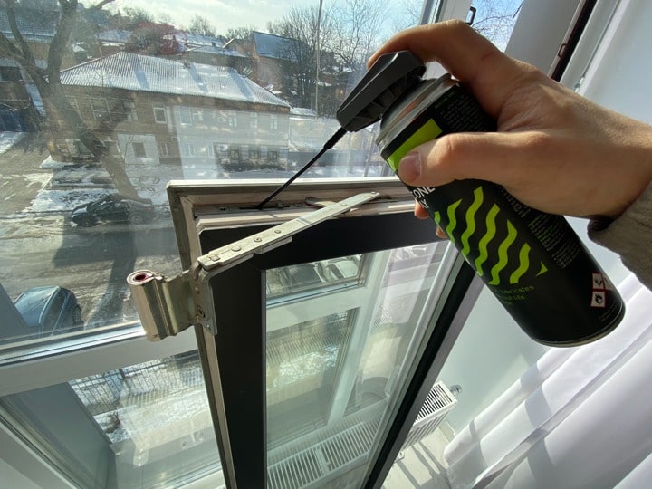 Как обслуживать пластиковые окна?