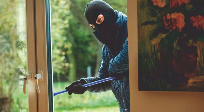 Взлом ПВХ конструкций