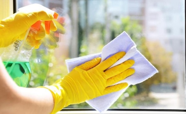 Как помыть раздвижные окна на балконе — только полезные советы