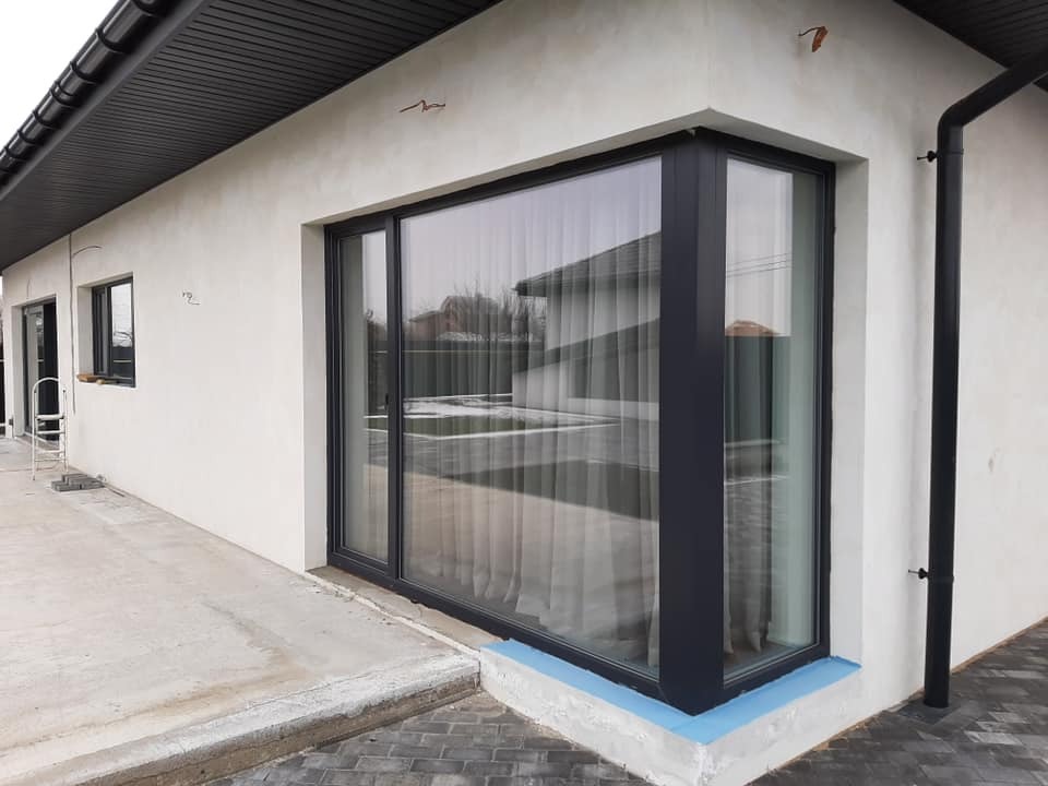 Кутові вікна: особливості конструкції