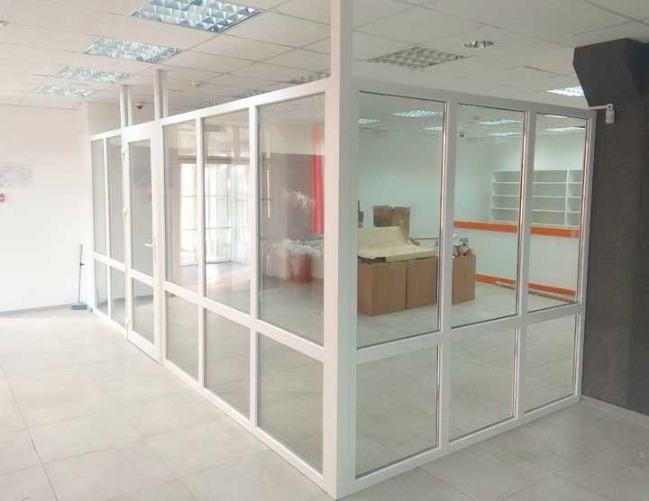 Види та особливості встановлення офісних перегородок