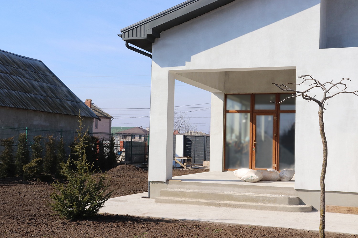 Установка пластиковых (металлопластиковых) дверей